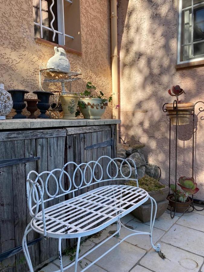 L'Eveil En Provence Bed & Breakfast Entrecasteaux Dış mekan fotoğraf