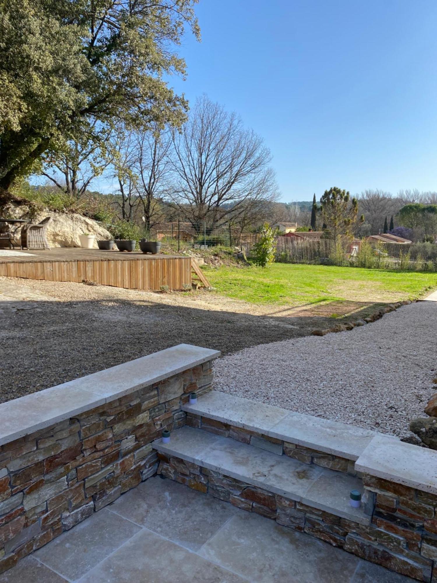 L'Eveil En Provence Bed & Breakfast Entrecasteaux Dış mekan fotoğraf